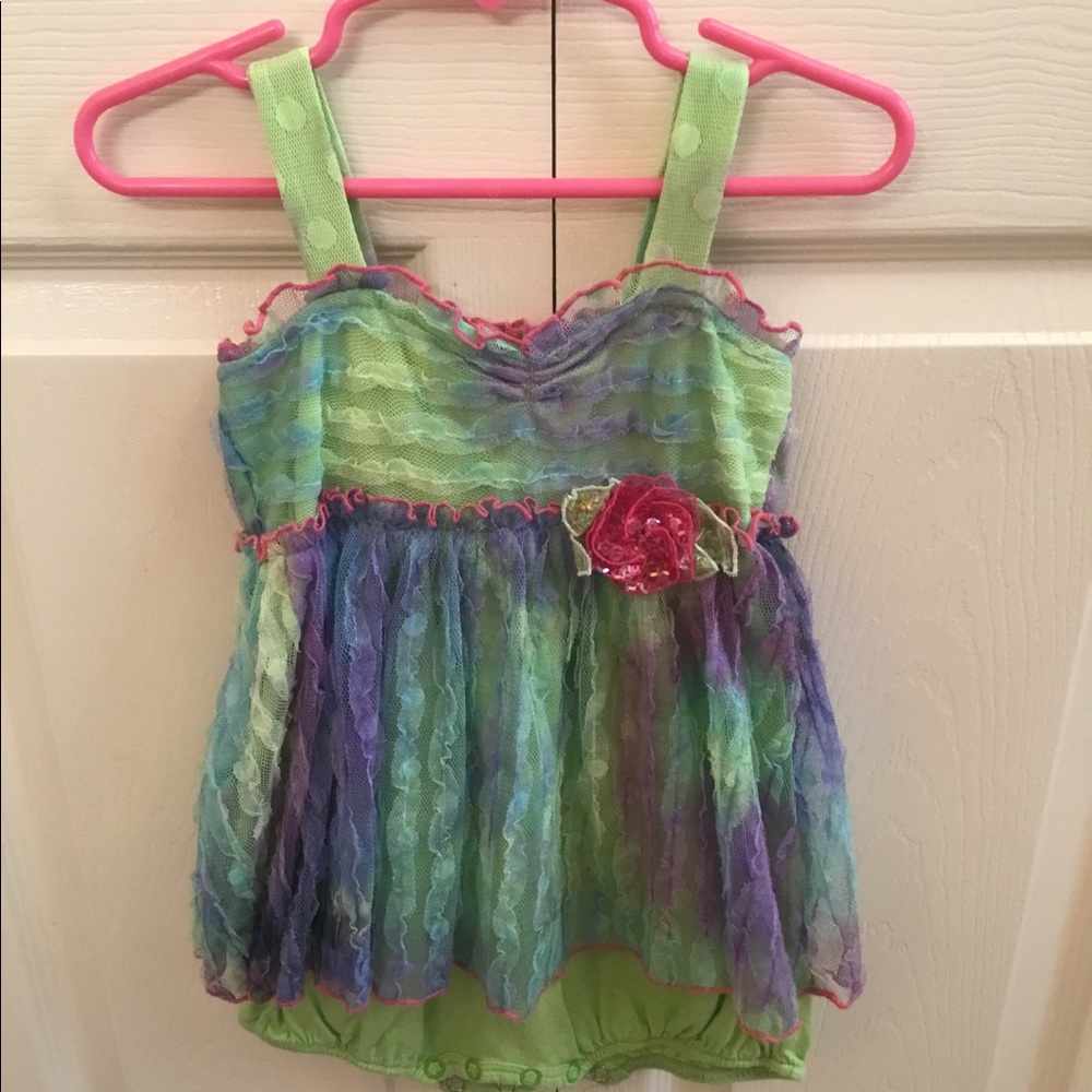 CachCach outfit